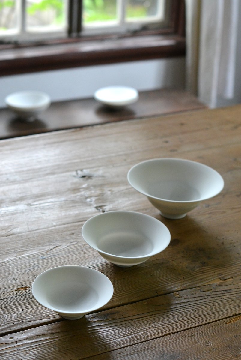 「 森岡希世子展 光の呼吸 」 実用の白_d0087761_2025348.jpg