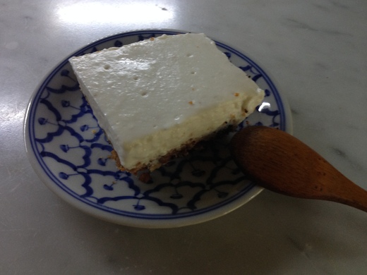 ヨシナリさん直伝のレアチーズケーキレシピ_a0136671_0542354.jpg
