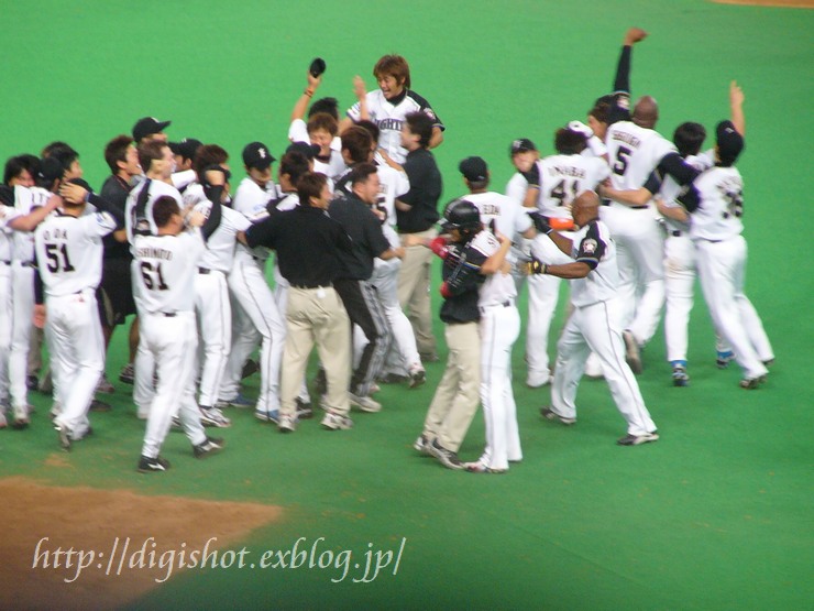 明日から交流戦、ヤクルトは札幌ドームスタート！私の札幌ドーム遠征思い出の写真_e0222575_16493150.jpg