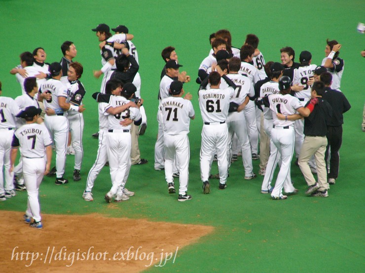 明日から交流戦、ヤクルトは札幌ドームスタート！私の札幌ドーム遠征思い出の写真_e0222575_16494293.jpg