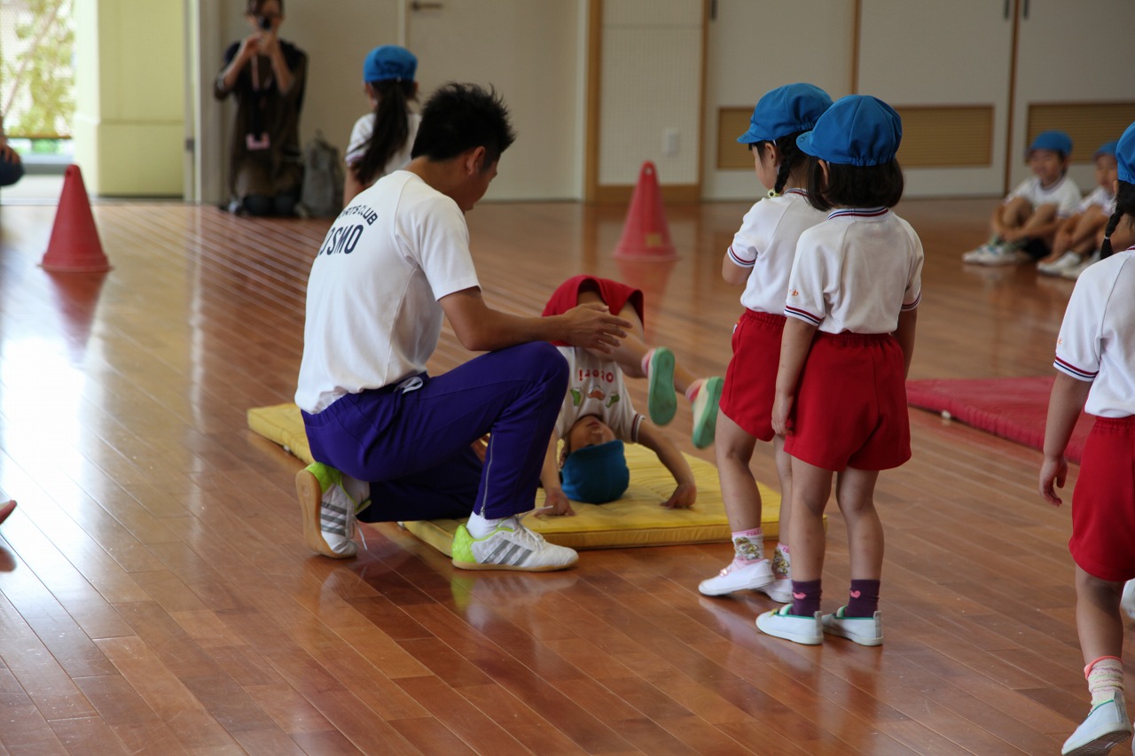 体操参観(年長・年中組)_b0277979_17345295.jpg