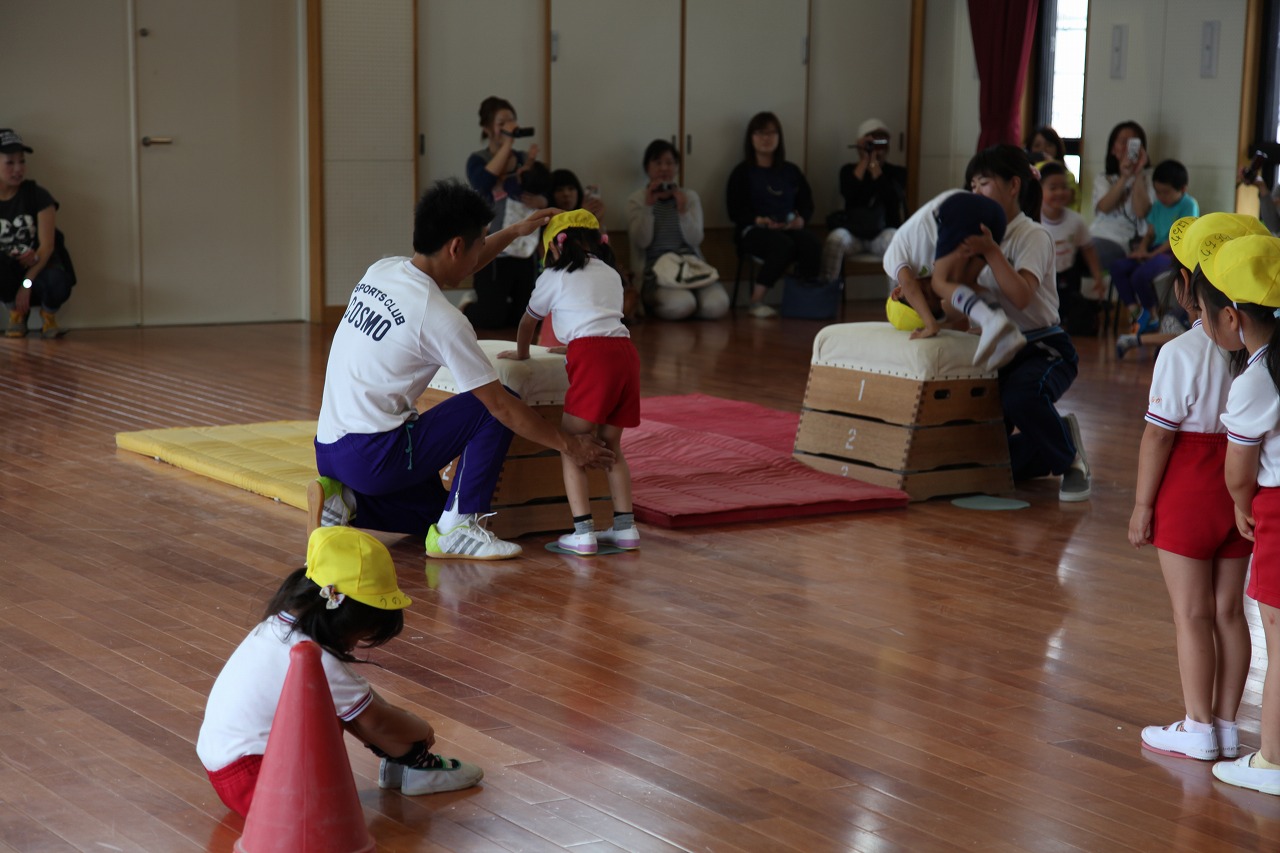 体操参観(年長・年中組)_b0277979_17361059.jpg