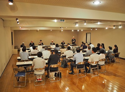 会館で「市政懇談会」が開かれました_c0336902_2011492.jpg