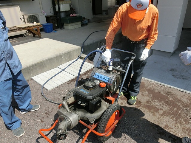毎年この時期の町内の防疫活動 私も汗だくでやりました!_f0141310_6424695.jpg