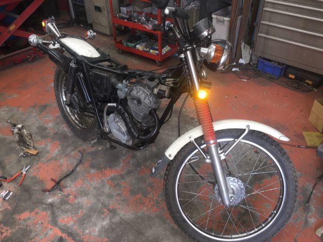 XL125 修理 タンク以外完成!_a0164918_16284285.jpg