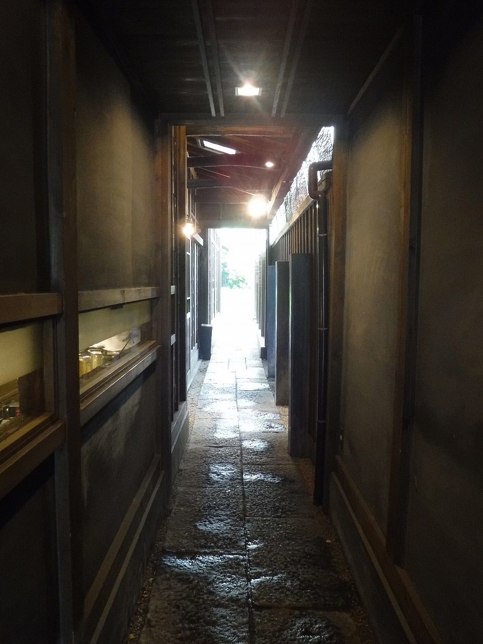 穴とら屋 みとぶら