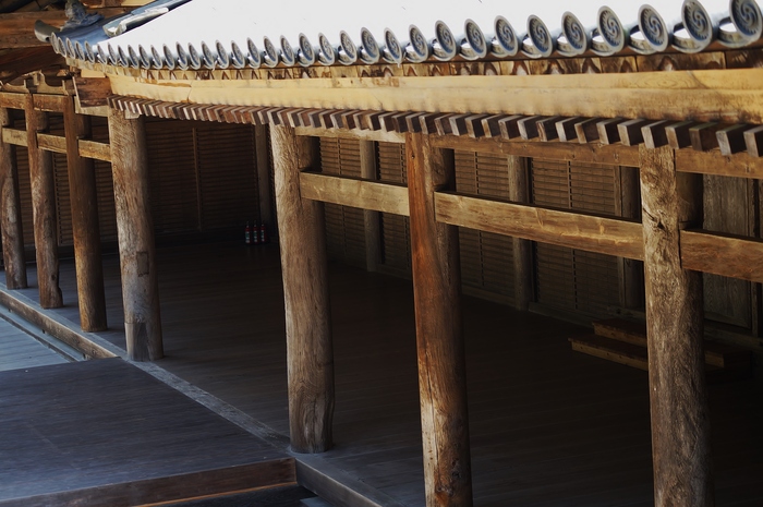 新緑に包まれる書写山圓教寺③三之堂_b0063958_2118567.jpg