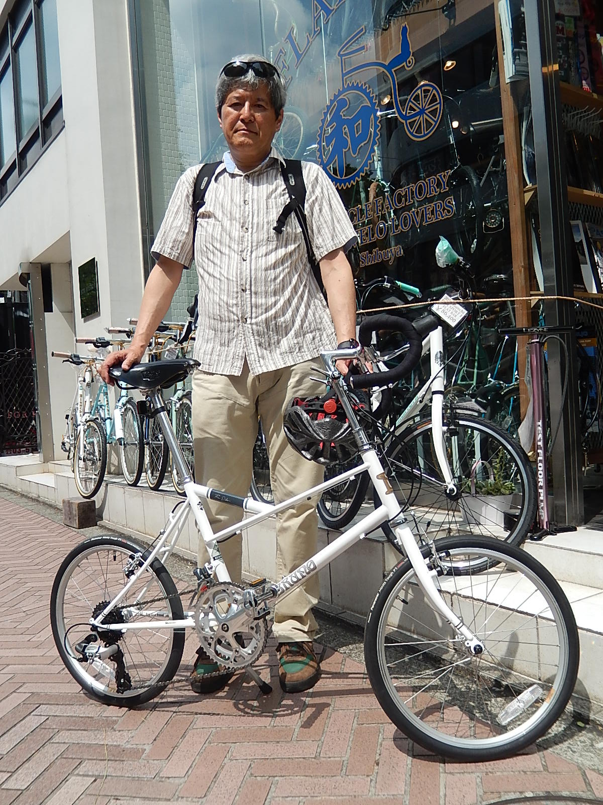 5月31日　渋谷　原宿　の自転車屋　FLAME bike前です_e0188759_1941334.jpg
