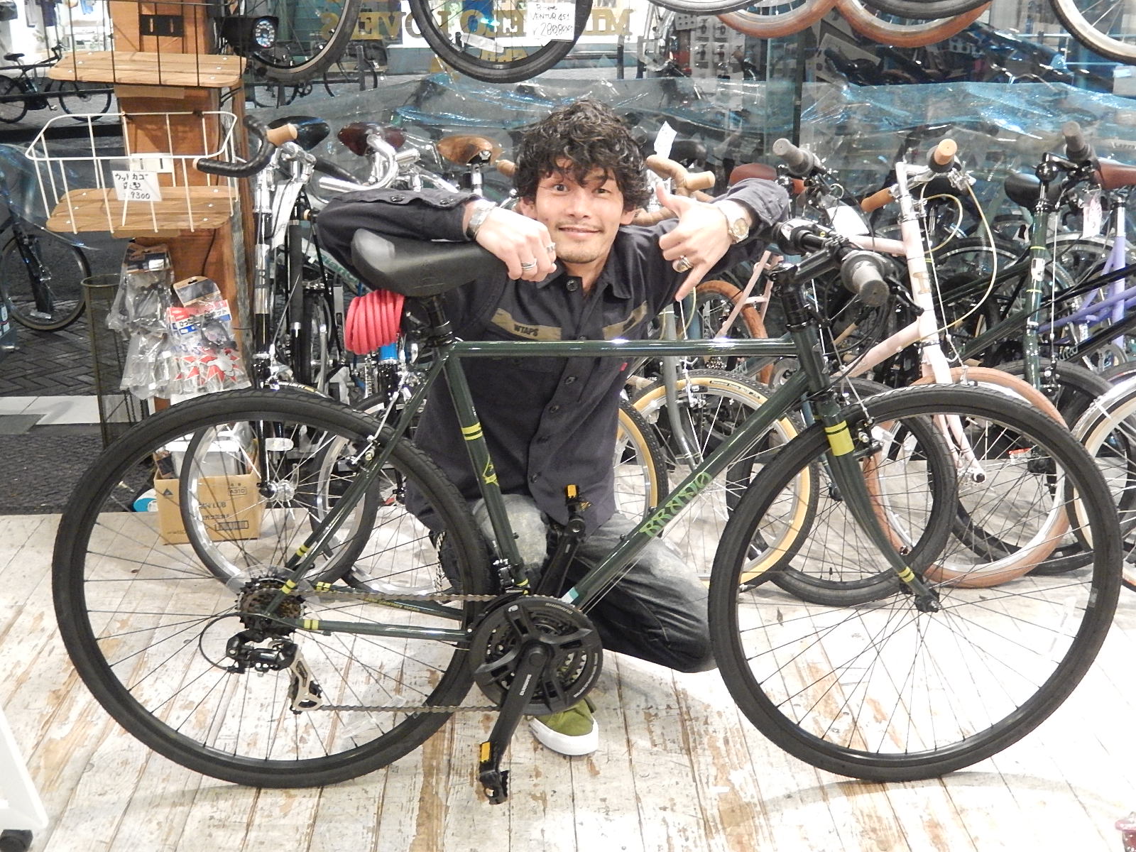 5月31日 渋谷 原宿 の自転車屋 FLAME bike前です_e0188759_19441231.jpg