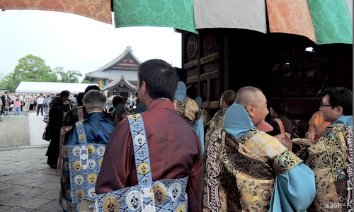 岐阜別院　親鸞聖人750回大遠忌法要、本堂修復・香光殿新築落成慶讃法要_b0029488_033197.jpg