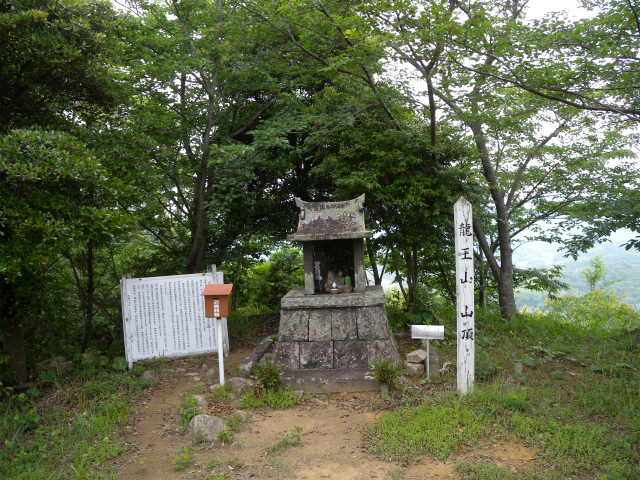 e0272335_1936255.jpg