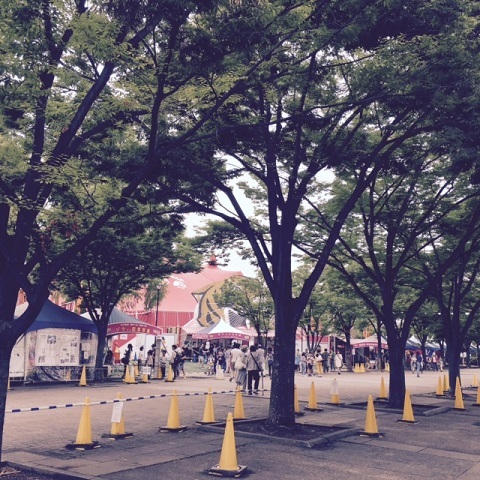 赤いテント_f0202682_20485501.jpg