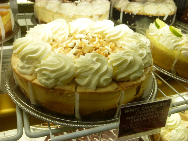 The Cheesecake Factory(ザ・チーズケーキ・ファクトリー)_c0152767_2134626.jpg