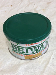 BRIWAXでTV台塗装_e0302491_11070972.jpg