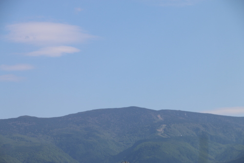 最上川河川敷からの風景、6月3日（小満・末候）麦の秋至る_c0075701_2012571.jpg