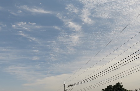 今日の雲空_c0097620_20375354.jpg