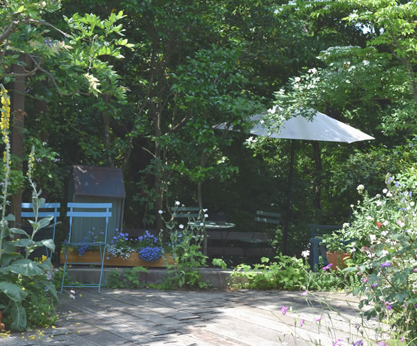 神戸の素敵なお庭へ　②_d0207515_17591073.jpg