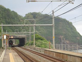 日本一海に近い駅「青海川駅」へGO☆☆☆_d0045362_10435558.jpg