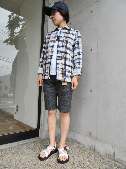 週末前のダイジェスト版 ･･･ スニーカー & 革靴、PANTS & SHORTS、小物編、！★？_d0152280_20314330.jpg