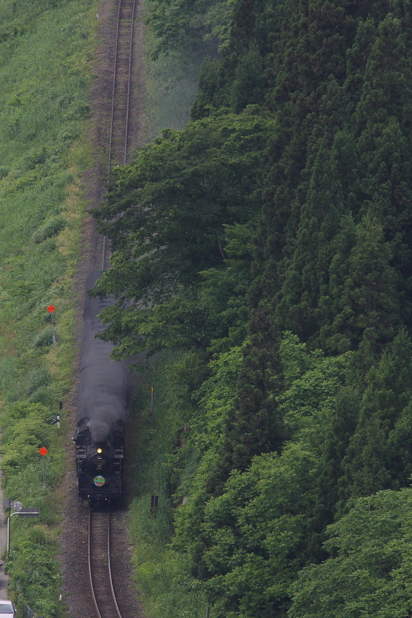 緑と煙 - 2016年新緑・只見 - _b0190710_2044537.jpg