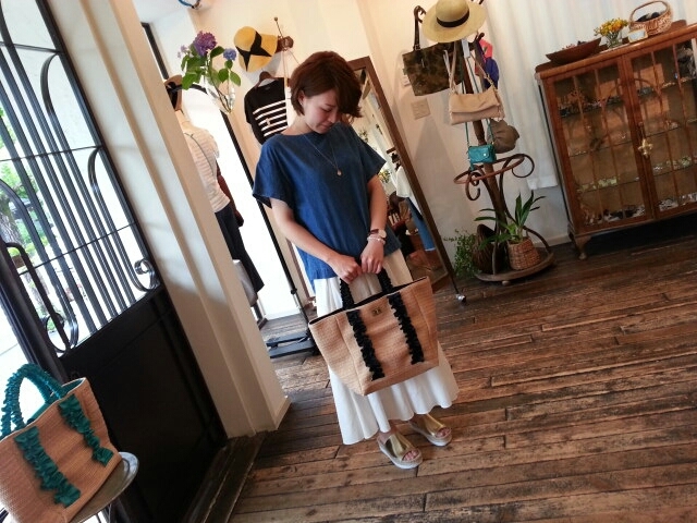 モニールのマキシスカート_a0246319_21561575.jpg
