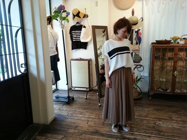 モニールのマキシスカート_a0246319_21562812.jpg