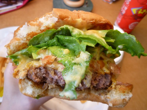 Teddy\'s Bigger Burgers（テディーズ・ビガーバーガー）_c0152767_10493125.jpg