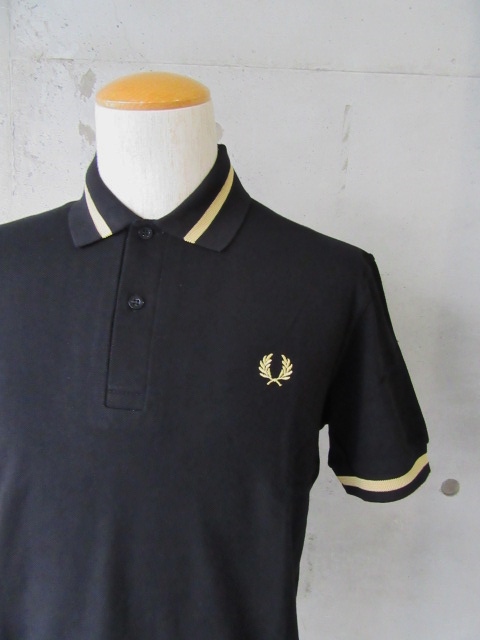 FRED PERRY (店舗限定・LAUREL LINE) ･･･ TIPPED LINE POLO！★！_d0152280_146646.jpg