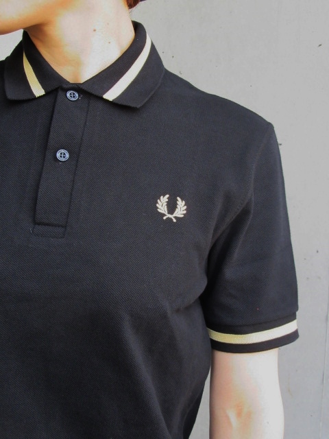 FRED PERRY (店舗限定・LAUREL LINE) ･･･ TIPPED LINE POLO！★！_d0152280_1554969.jpg