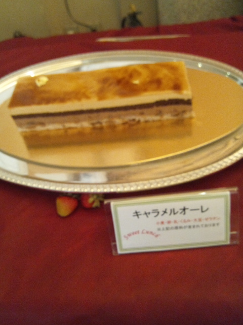 ホテルオークラ東京ベイ テラス スイートランチ~パティシエ8人のマイフェイバリット~_f0076001_22575722.jpg