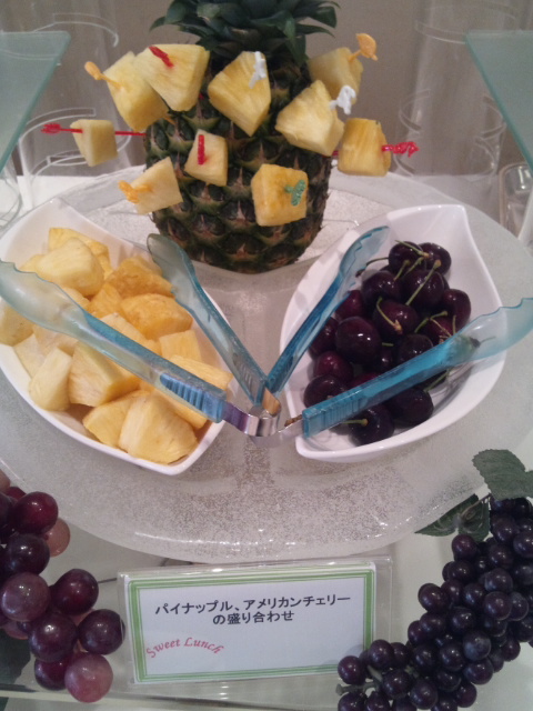 ホテルオークラ東京ベイ テラス スイートランチ~パティシエ8人のマイフェイバリット~_f0076001_22593731.jpg