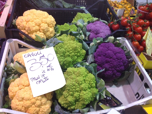 黄色いカリフラワーのスープ_a0136671_314371.jpg