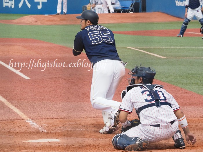 履正社出身のT-岡田選手と山田哲人選手フォト@神宮交流戦6/5_e0222575_1483768.jpg