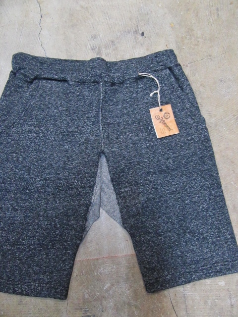 夏の定番!? Kapani ・・・ SWEAT SHORT PANTS (BLACK MELANGE色・サイズ別注)!♪!_d0152280_18212363.jpg