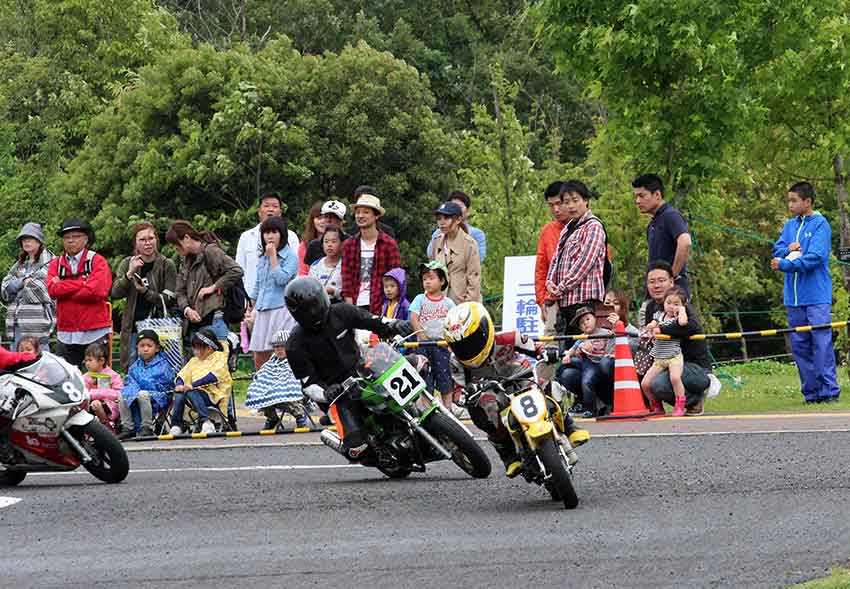 2016年AJ香川モーターフェスティバル-03♪モタード・ミニバイクレース♪_d0058941_20554270.jpg