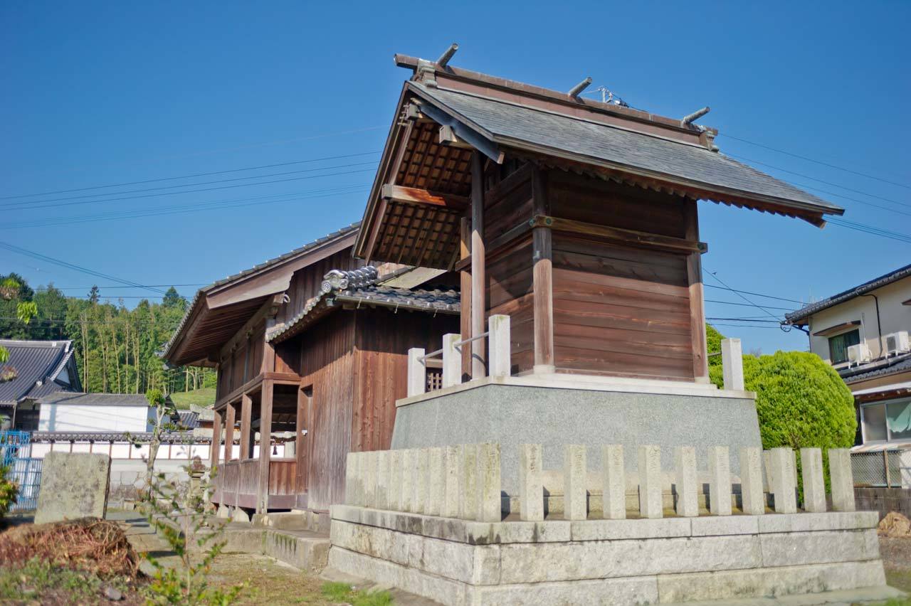 龍田神社　福岡県宮若市芹田_b0023047_02563261.jpg