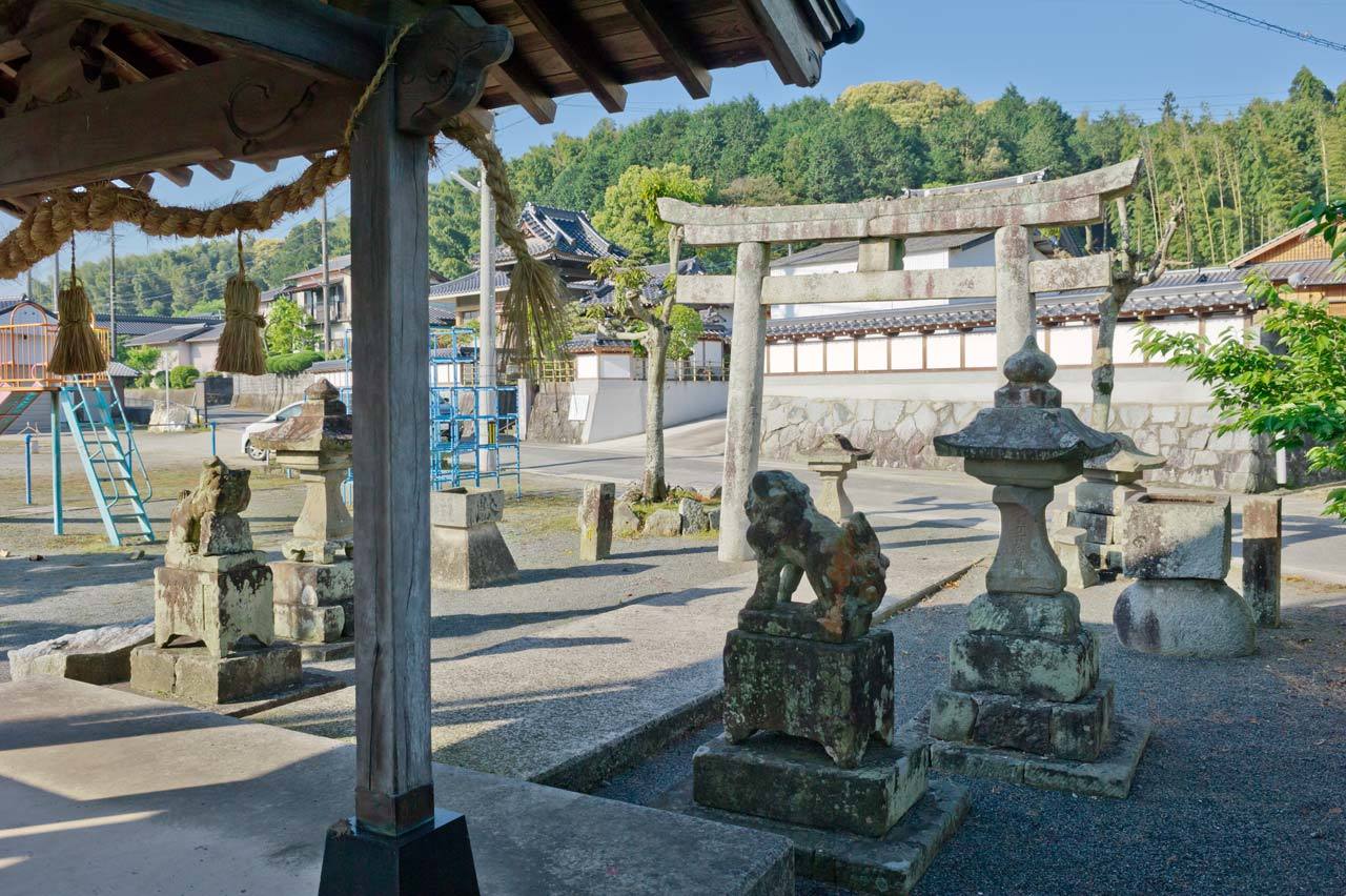 龍田神社　福岡県宮若市芹田_b0023047_02565025.jpg