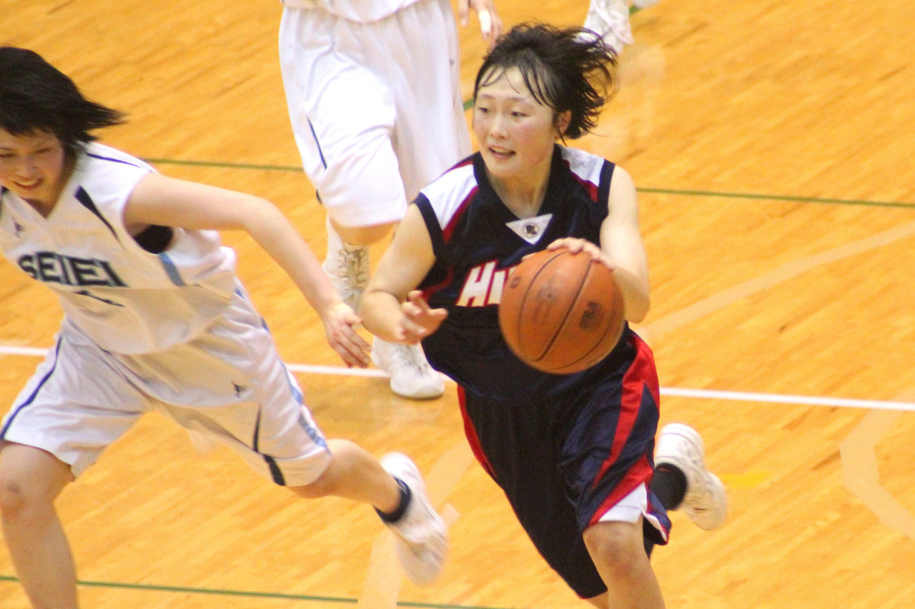 誠英vs光（平成28年度山口県高校総体バスケットボール競技（女子）準決勝）_b0341242_04441940.jpg