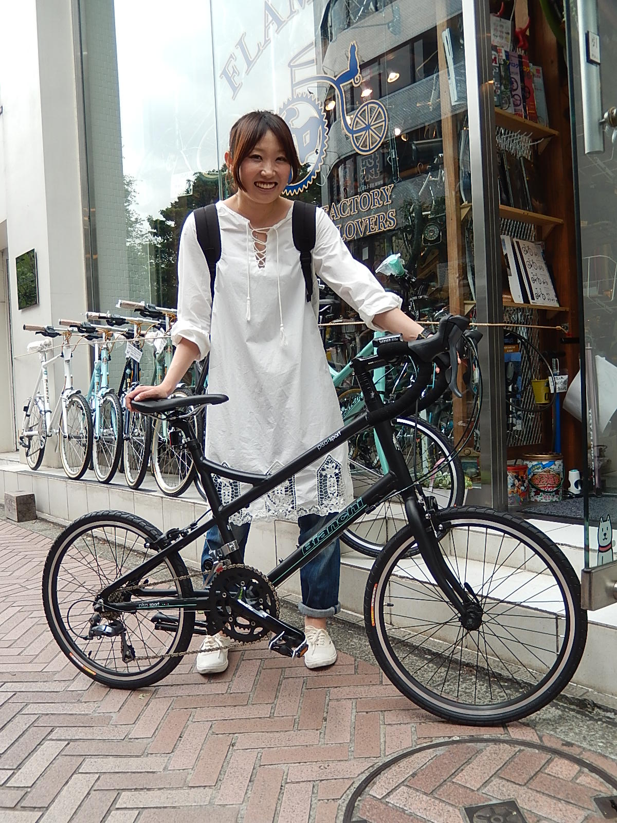 6月8日　渋谷　原宿　の自転車屋　FLAME bike前です_e0188759_16271368.jpg