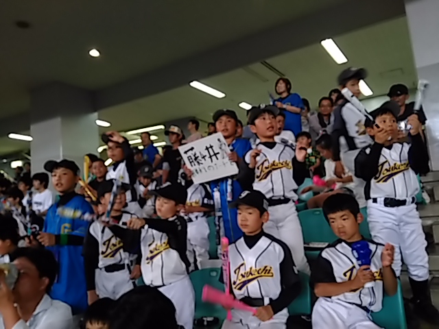 野球観戦!_d0010630_4404563.jpg