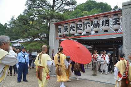 瀧谷不動　春季大祭　2016①_c0229483_1857820.jpg