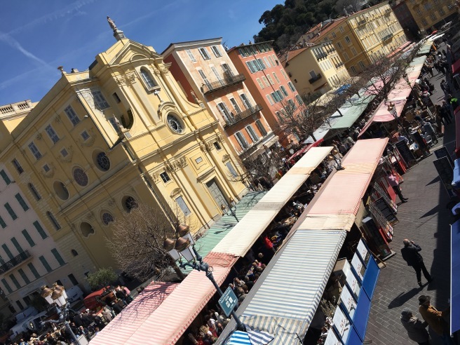 Marché aux Fleurs du Cours Salera Nice ニース, サレヤ広場の朝市_b0246303_06084347.jpg