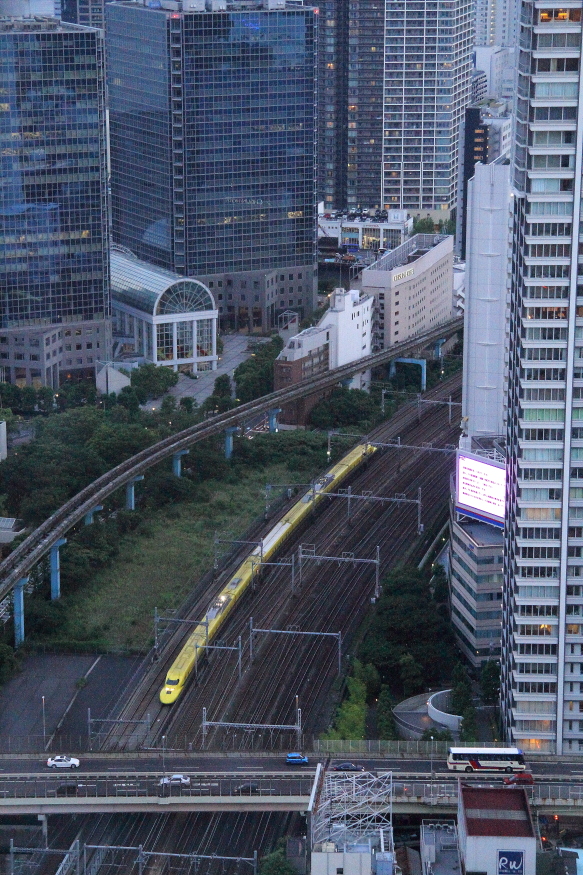 夕暮れ迫る東京を黄色い幸運が駆ける - 2016年・ドクターイエロー -_b0190710_23534084.jpg