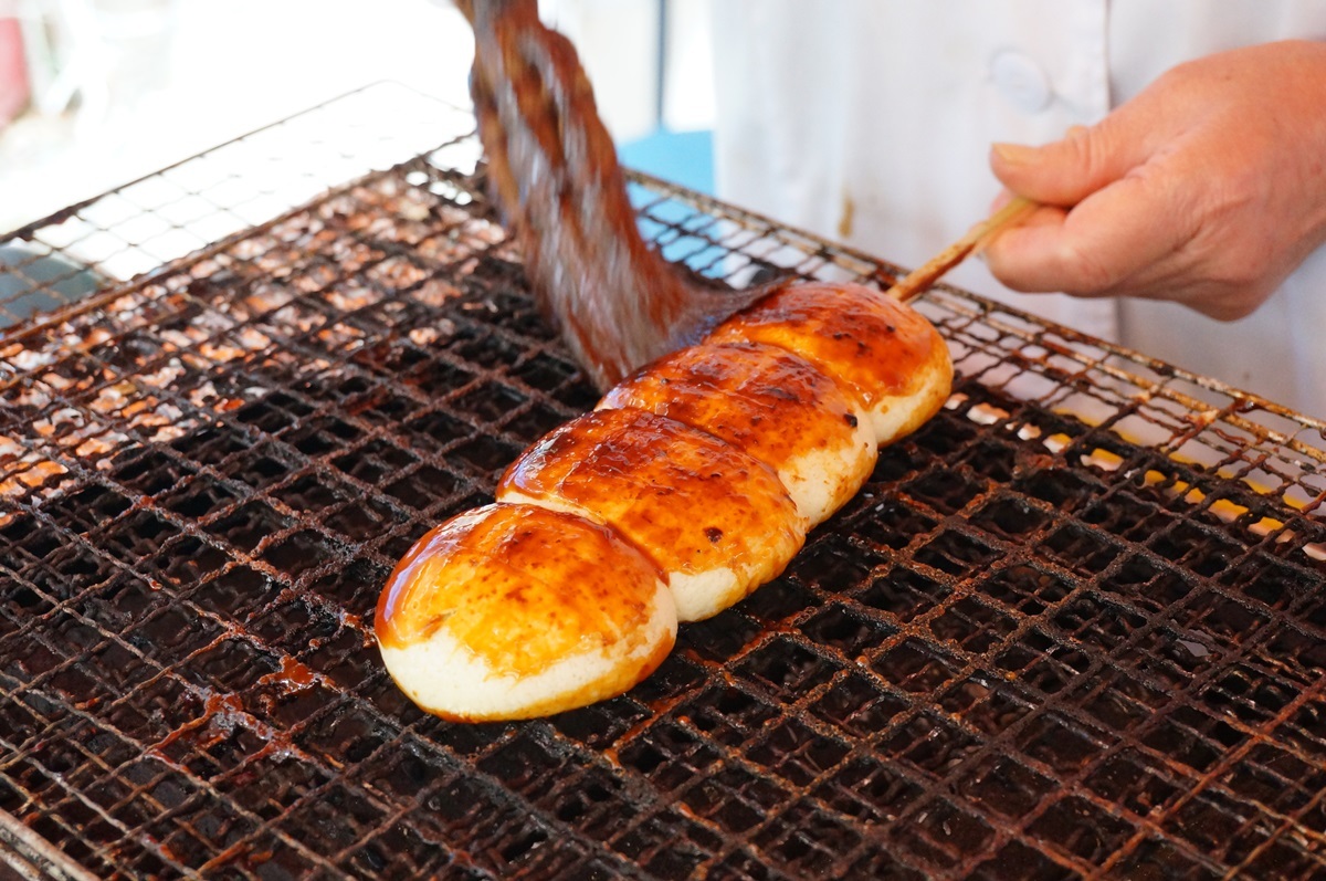 ［足立区］西新井大師「大師際の焼きまんじゅう屋台」※毎月２１日出店_a0243720_05145364.jpg