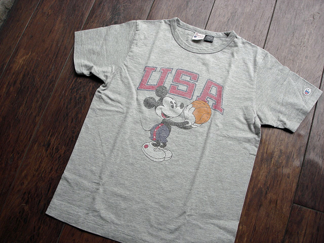 NEW : Champion [Mickey Mouse Basketball] Tee [Men’s & Ladie’s] !!_a0132147_12381999.jpg