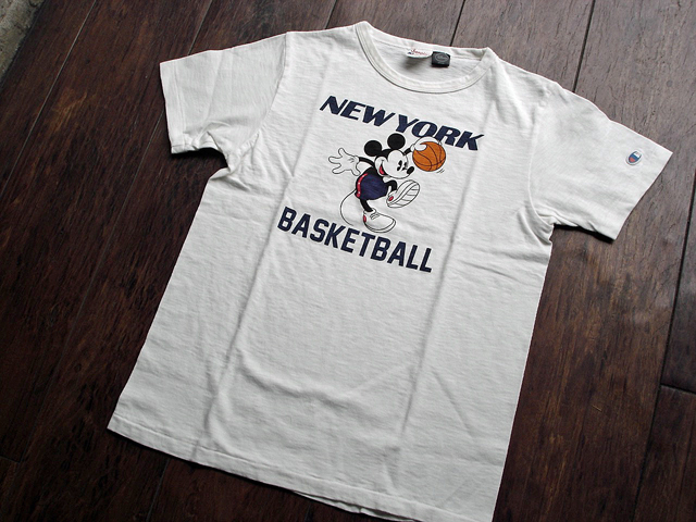 NEW : Champion [Mickey Mouse Basketball] Tee [Men’s & Ladie’s] !!_a0132147_12393441.jpg