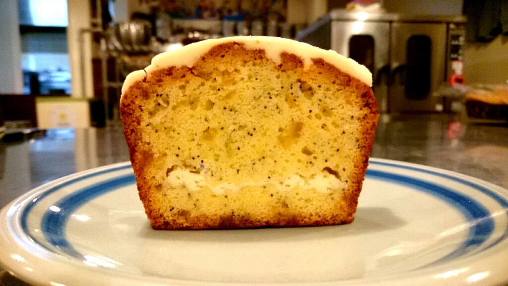 Lemon Poppyseeds Cake._d0181664_22032021.jpg