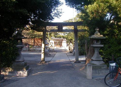 ●神社の造形―阿久刀神社_d0053294_292014.jpg