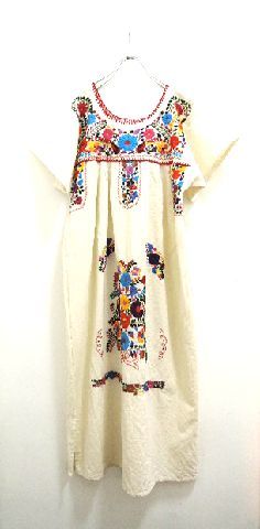  Embroidered Mexican Dress, Swedish Clogs, Sleeveless Lace Top ♪_c0220830_19593907.jpg