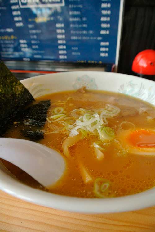 【山梨ラーメン屋巡り - らぁ麺 水嶋 （山梨・甲斐） -】_a0005436_10533077.jpg